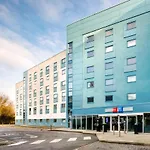Ibis London Heathrow Terminal 5