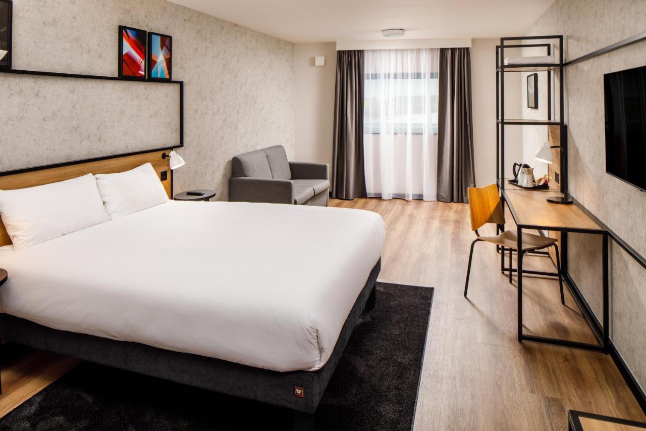 Hotel Ibis London Heathrow Terminal 5 3*