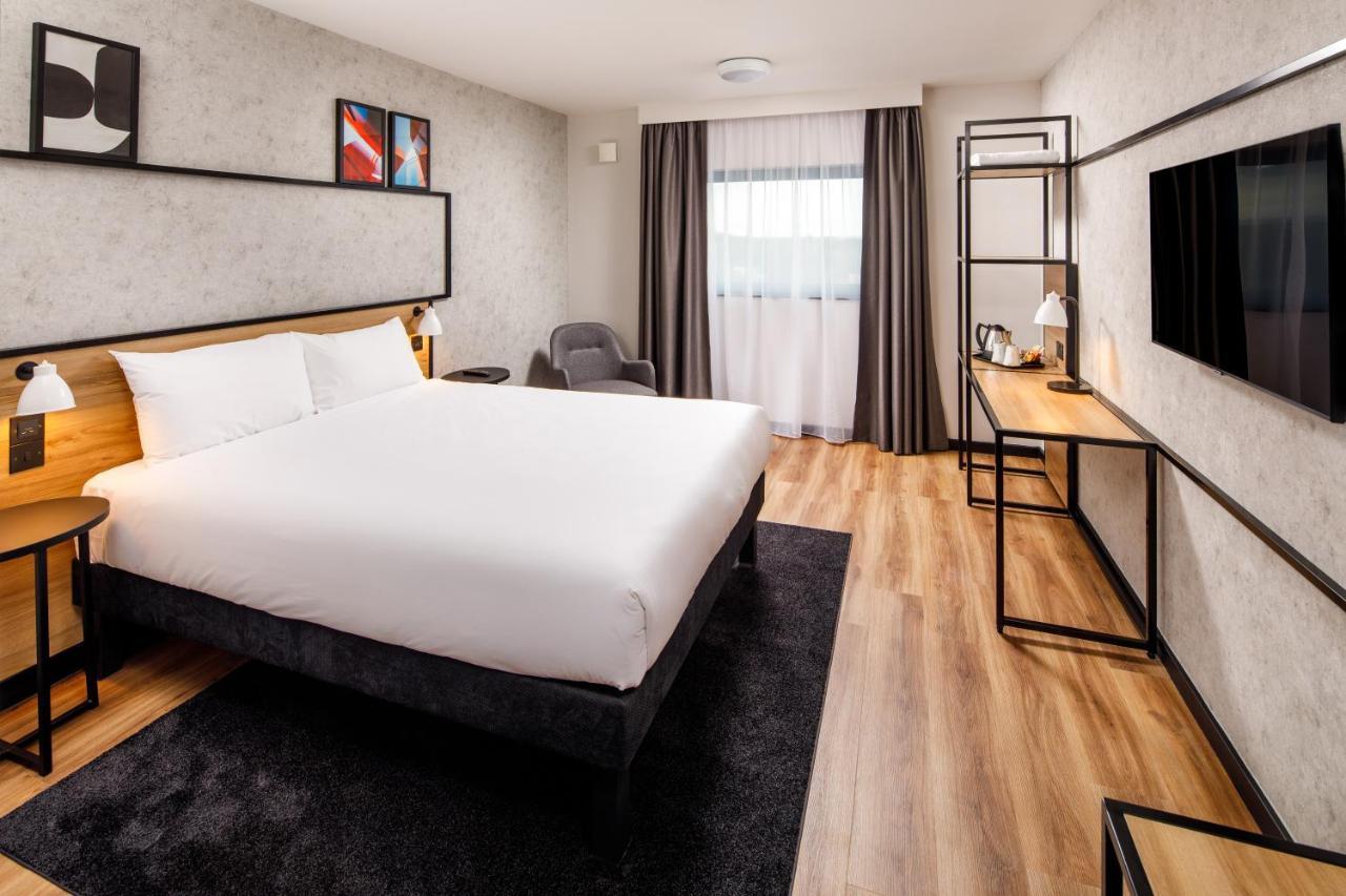 Ibis London Heathrow Terminal 5 Hotel